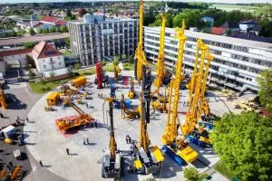 BAUER_Krane Cranes