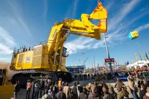Máquina de construcción Komatsu